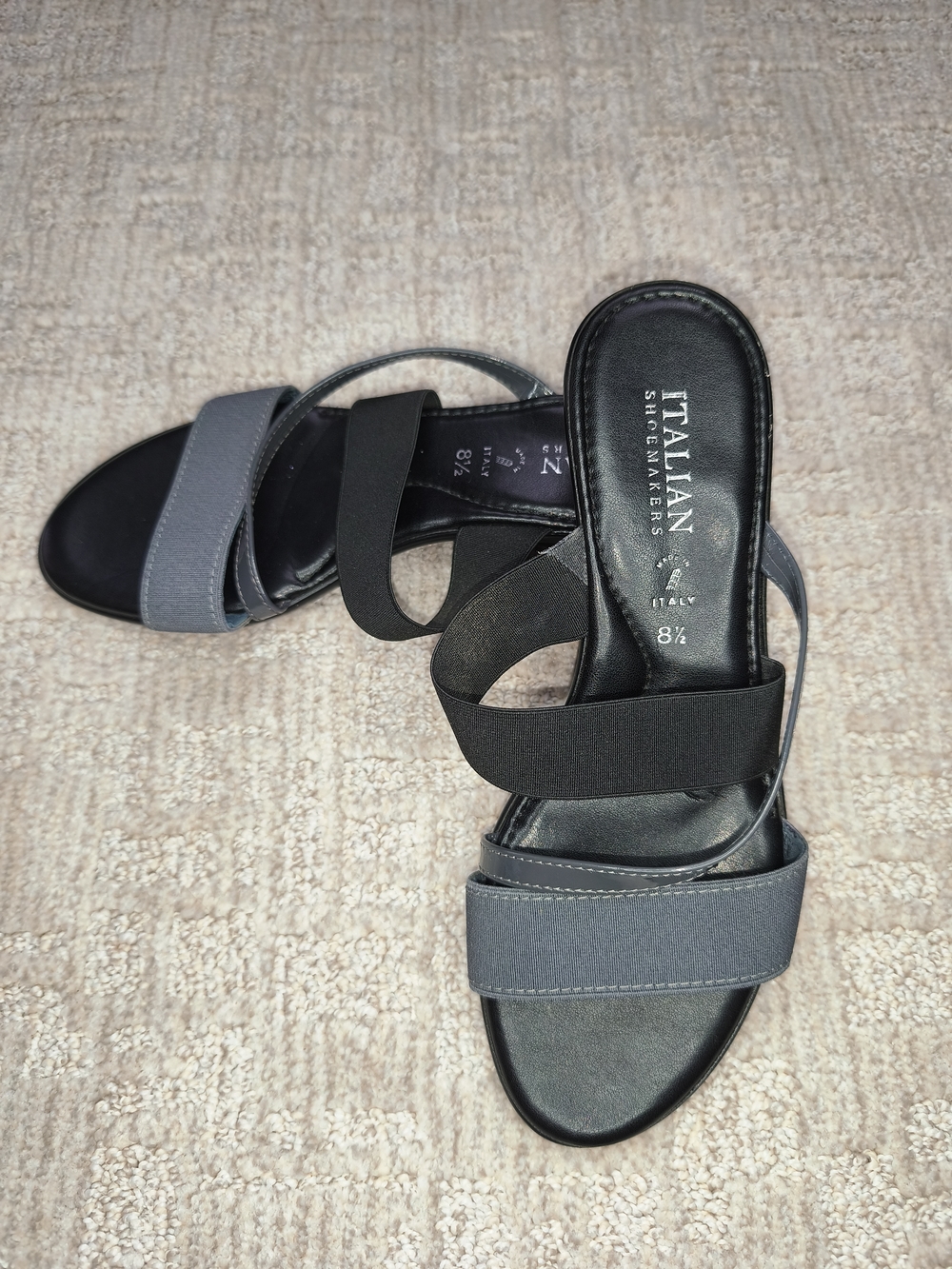 Italian Shoemakers Women's Sandals Size 8.5 Black Open Toe Slip On Wedge Italy